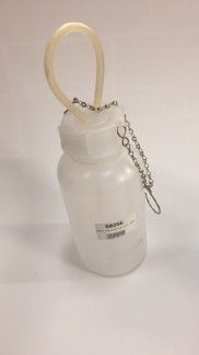 50256 ROMESS CATCH BOTTLE WITH CHAIN